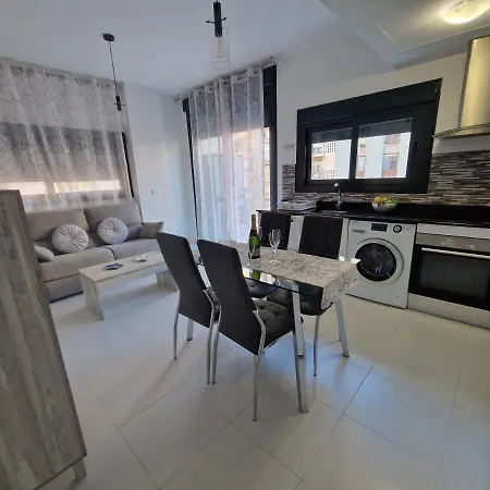 Apartament 1 *